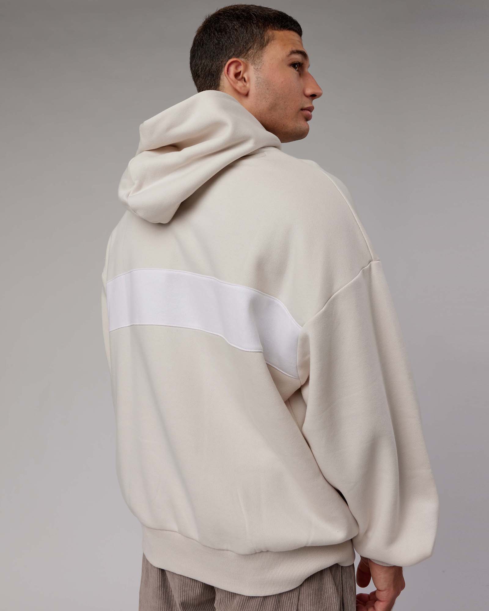 H 84 Unisex Intercept Hoodie Oversize – Clay-White