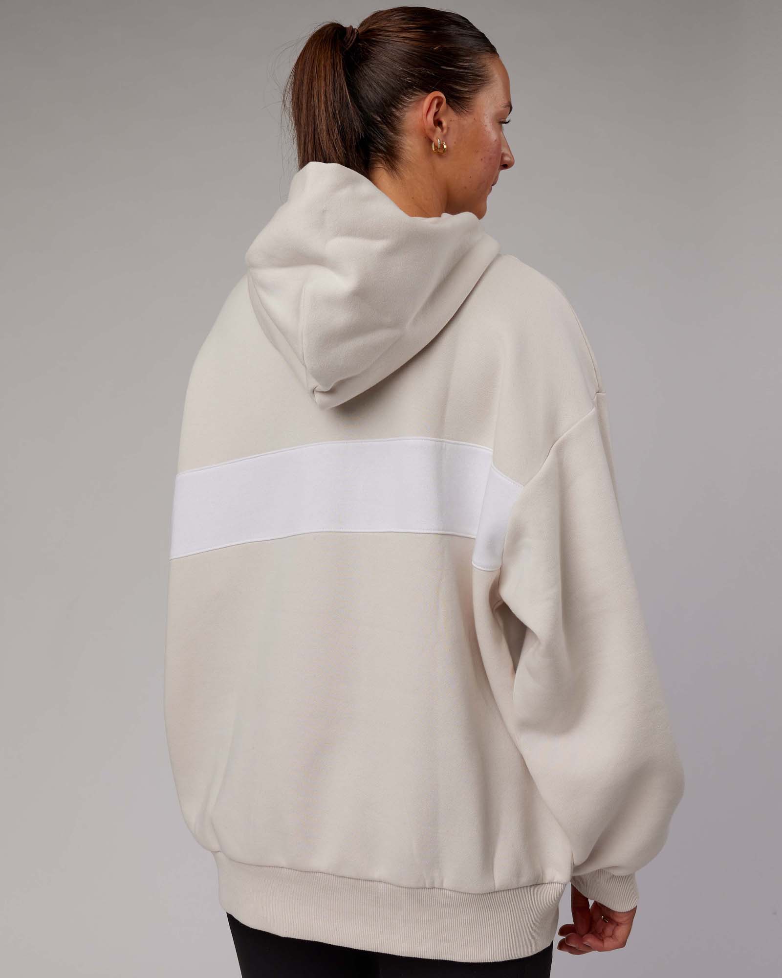 H 84 Unisex Intercept Hoodie Oversize – Clay-White