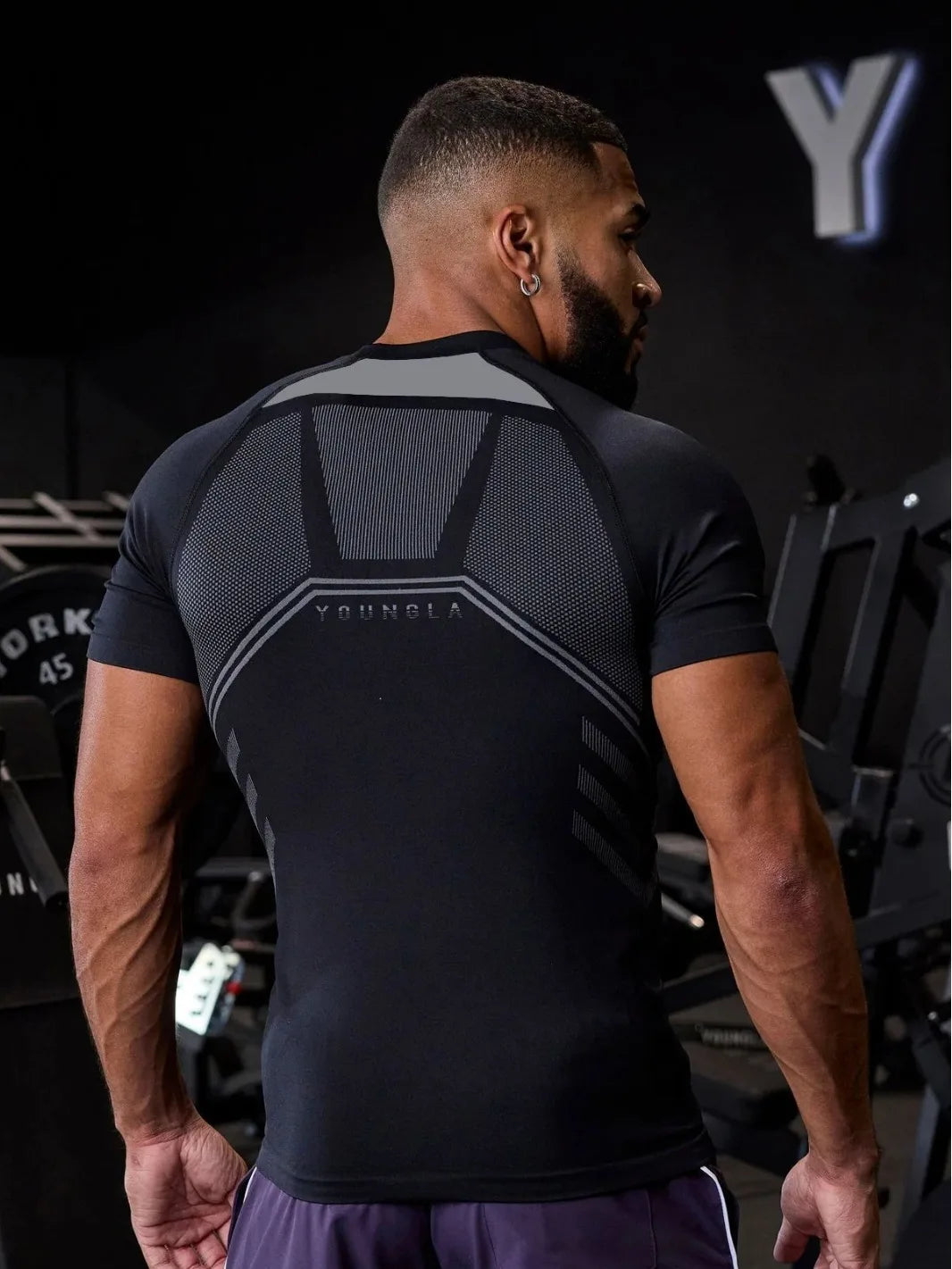 425 - Iron Compression Tees Black