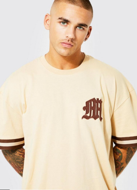 OVERSIZED VARSITY APPLIQUE GRAPHIC T-SHIRT - SAND