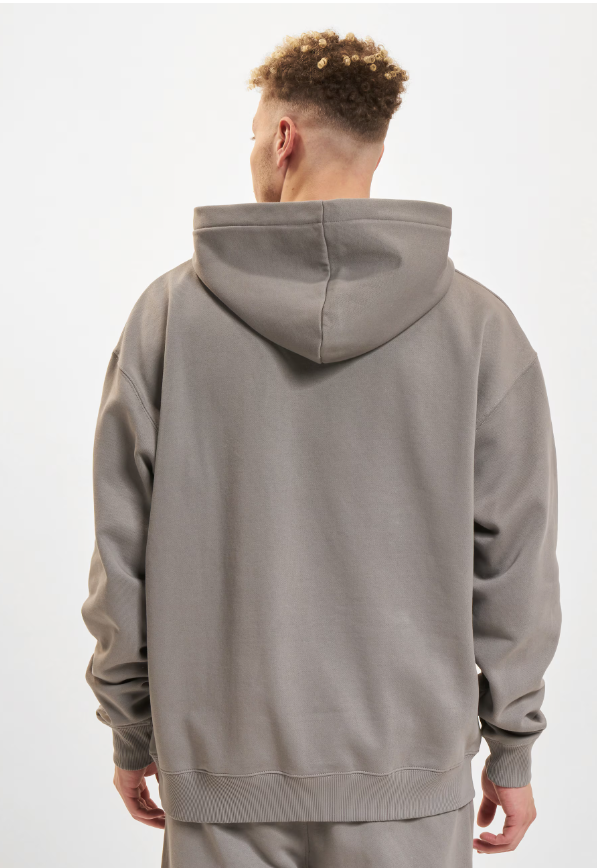 H40  Carlo Oversized