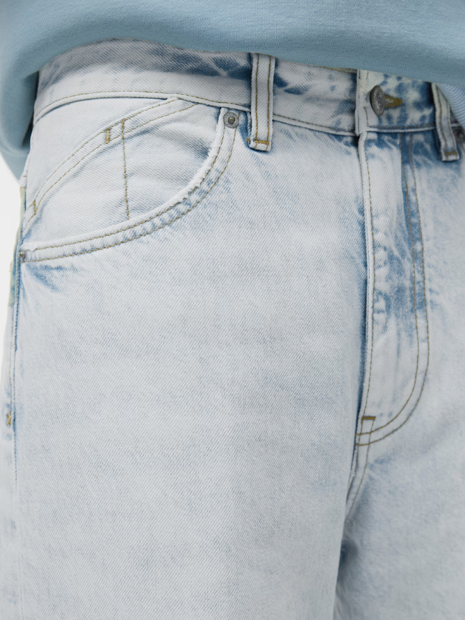 Pull&Bear Loose fit Jeans in Light Blue