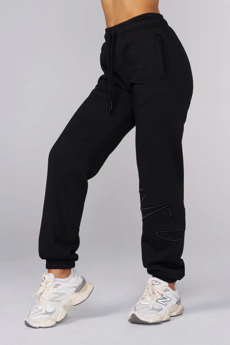 W246 Signature Joggers Black