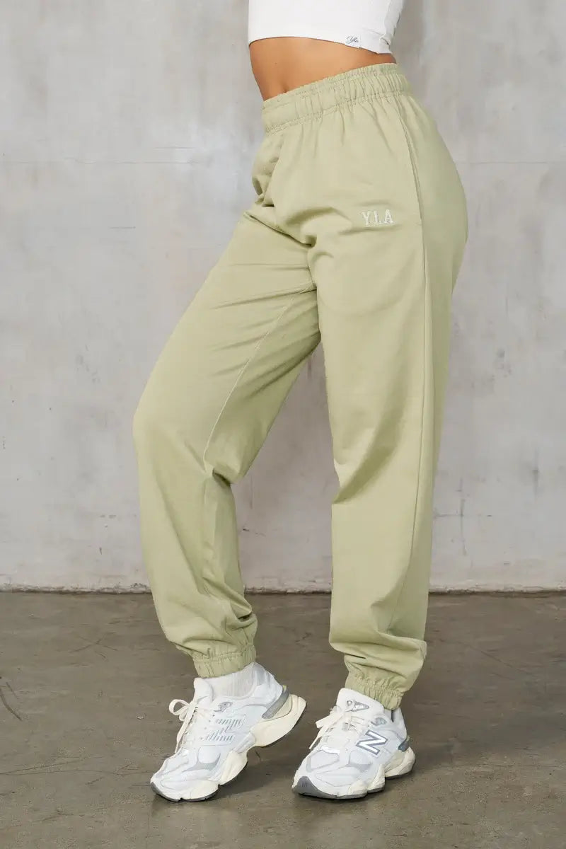 W247 Pump Cover Joggers Green