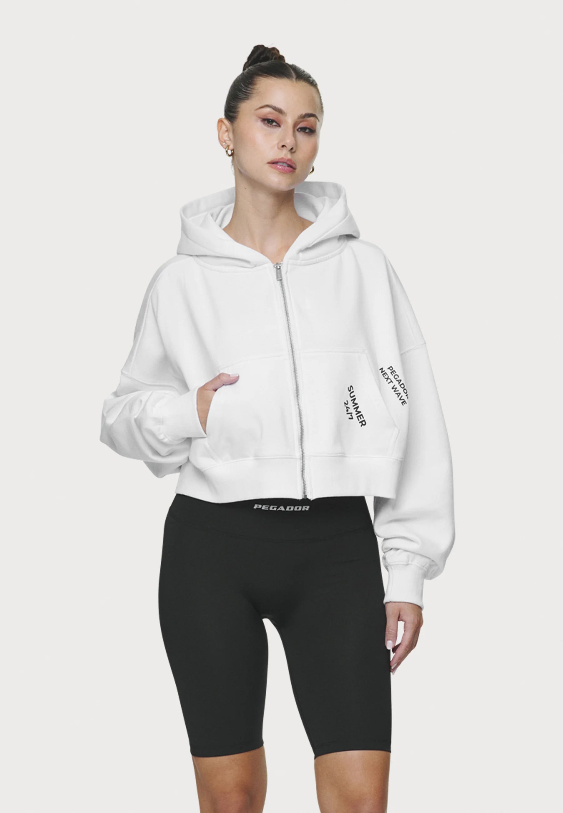 G01 ALEJA LOGO CROPPED JACKET - Zip-up sweatshirt - white